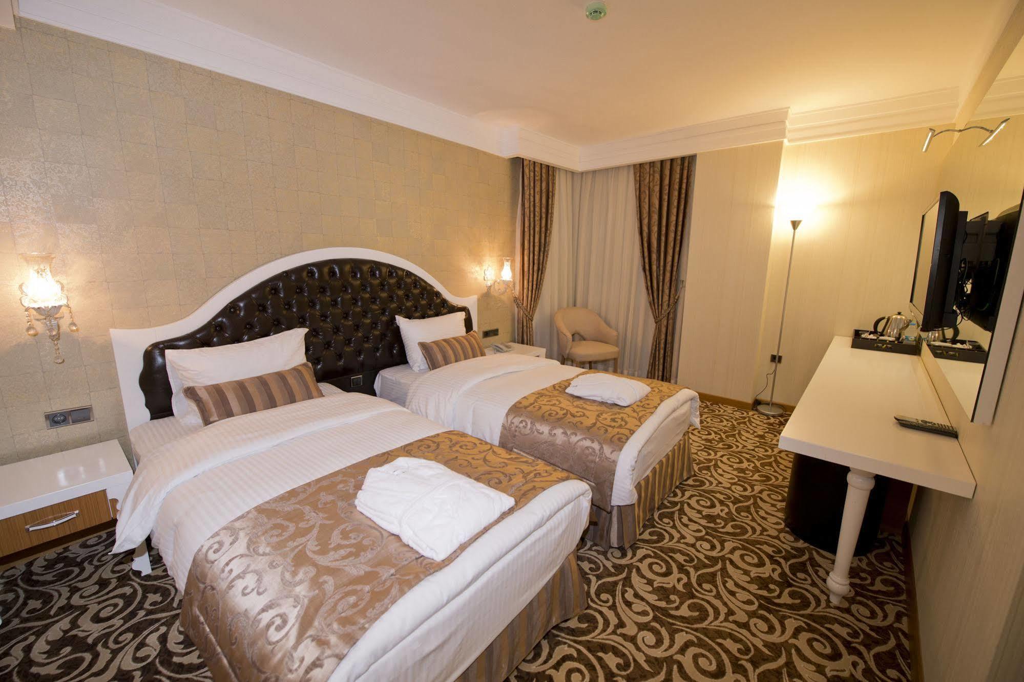 Golden Deluxe Hotel Адана Екстер'єр фото